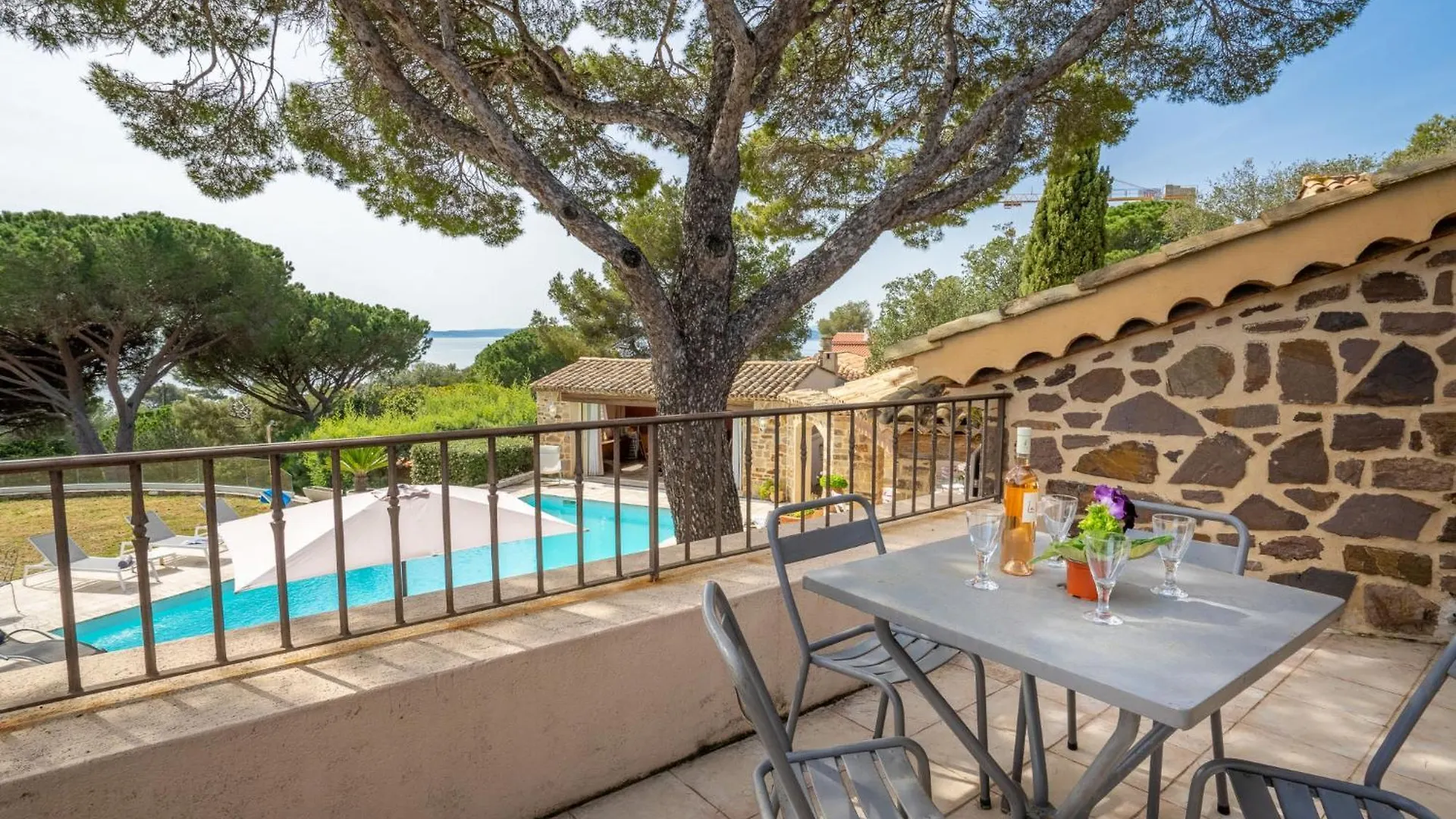 Holiday Home La Crischona - Lis185 By Interhome لي إيسامبر 0*,  فرنسا