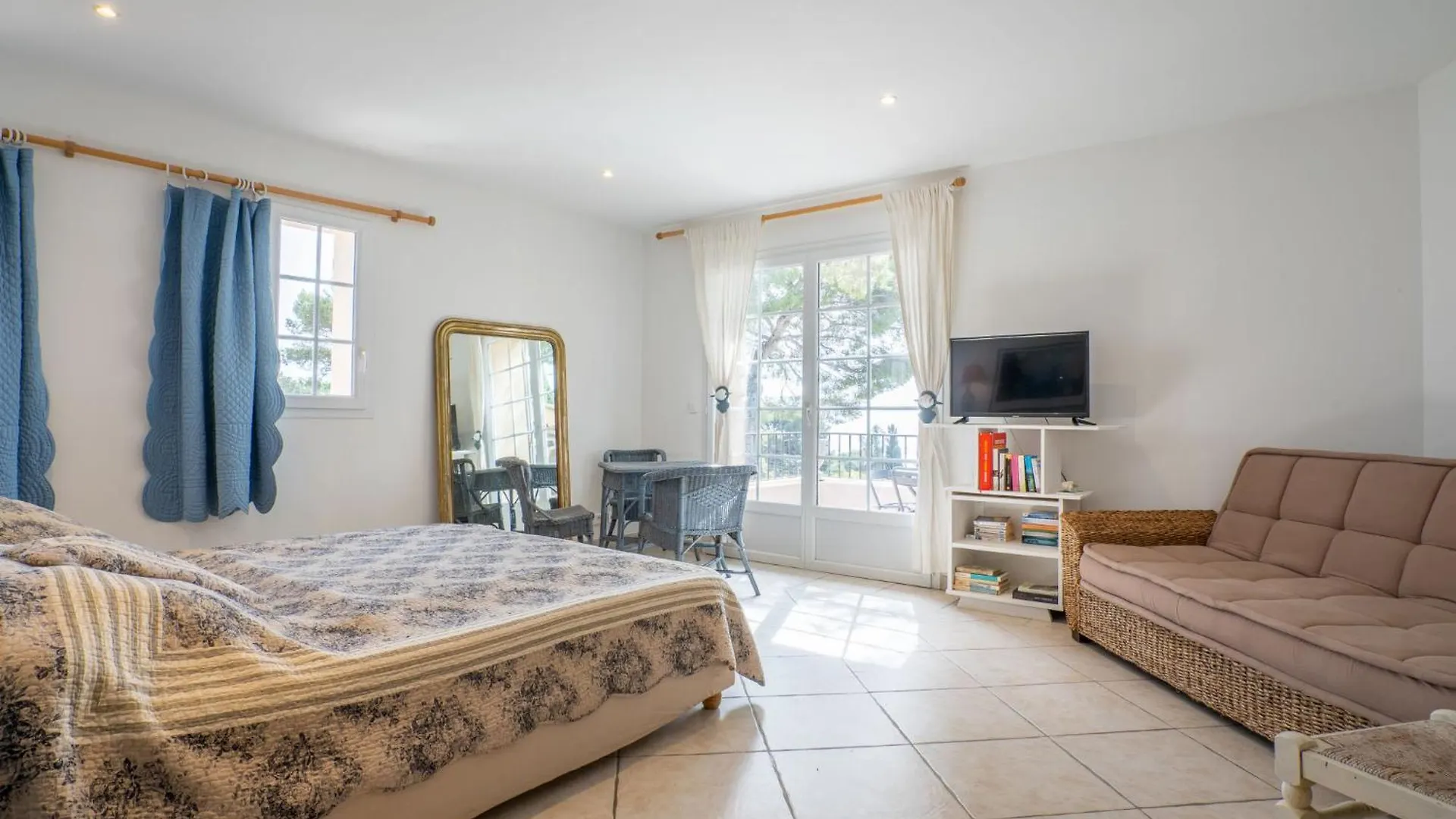 Holiday Home La Crischona - Lis185 By Interhome لي إيسامبر